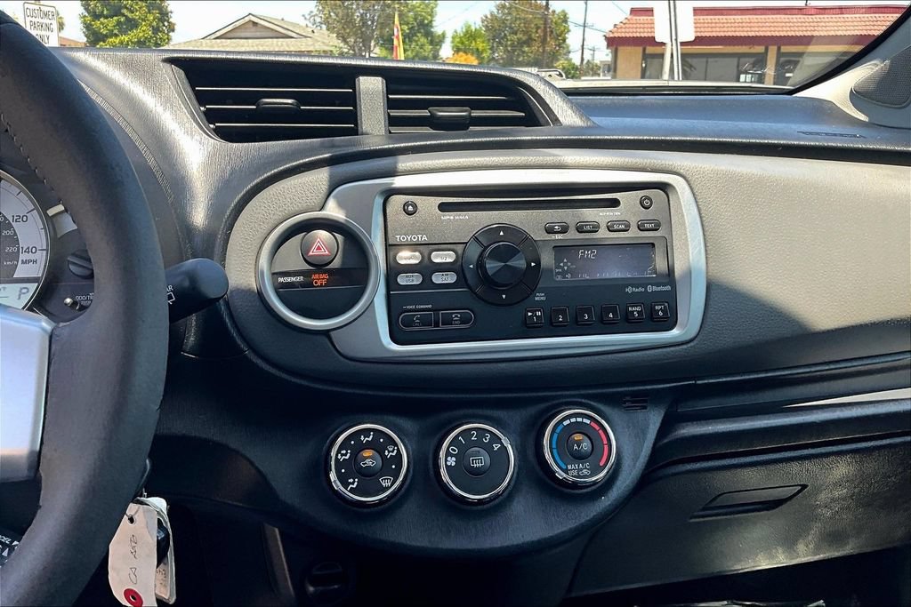 Used 2012 Toyota Yaris SE FWD image 12