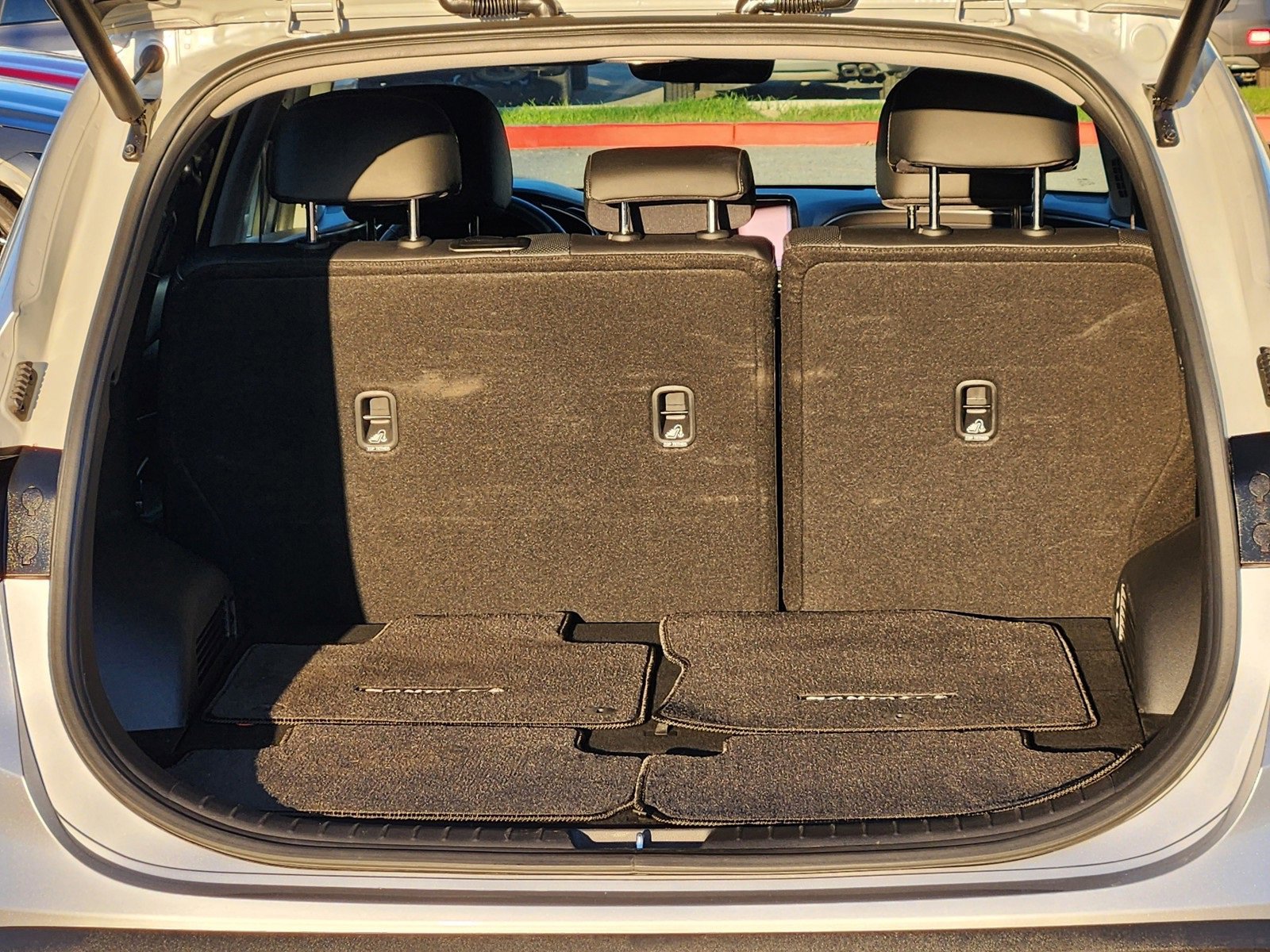 Certified 2022 Hyundai Santa Fe SEL w/ Convenience + Premium Package image 29