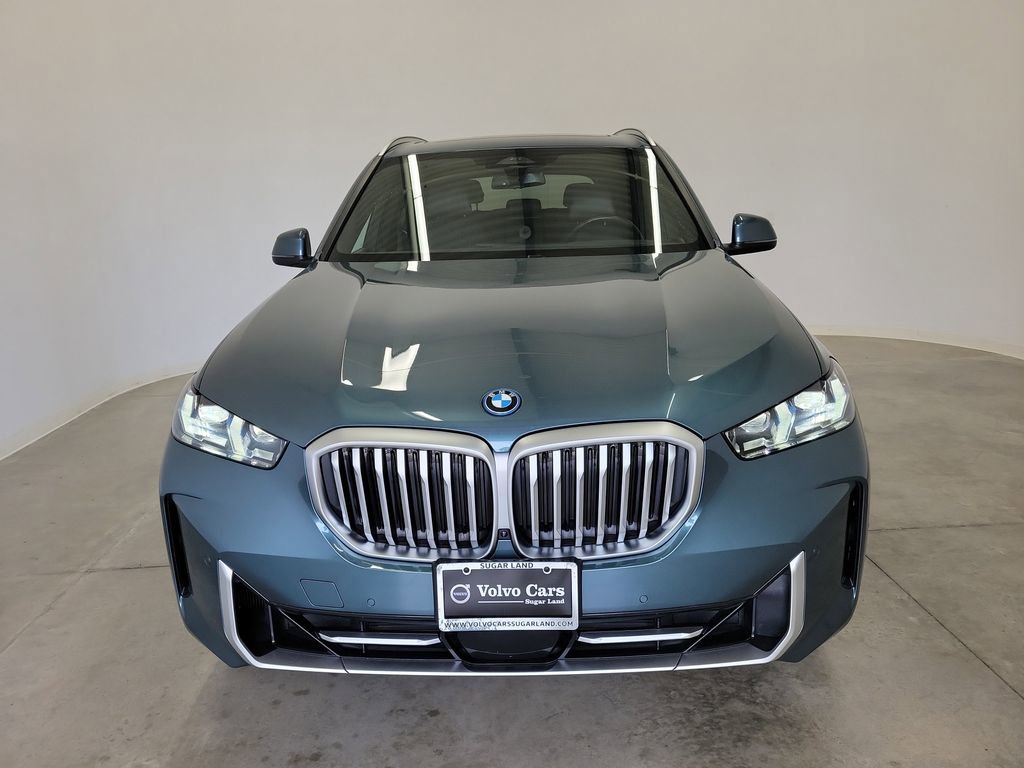 Used 2025 BMW X5 xDrive50e AWD/4WD image 2