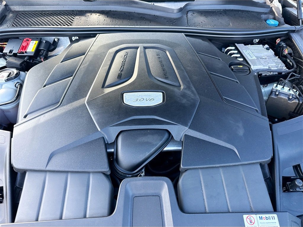 Used 2020 Porsche Cayenne image 35