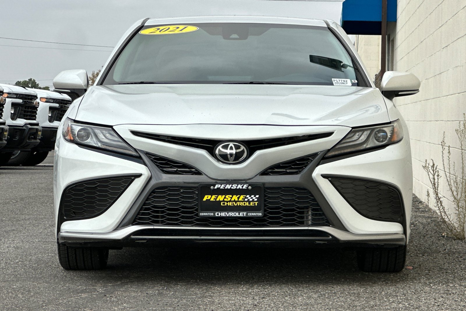 Used 2021 Toyota Camry XSE w/ Carpet Mat Package (TMS) FWD image 9