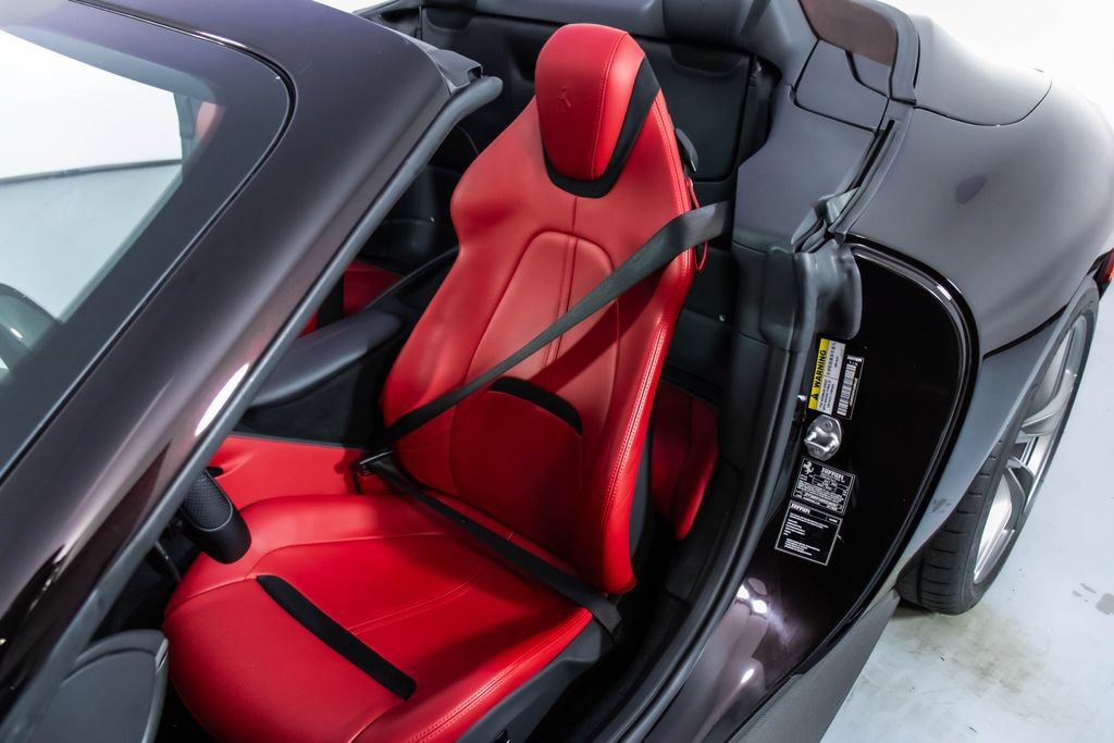 Certified 2024 Ferrari Roma Spider RWD image 6