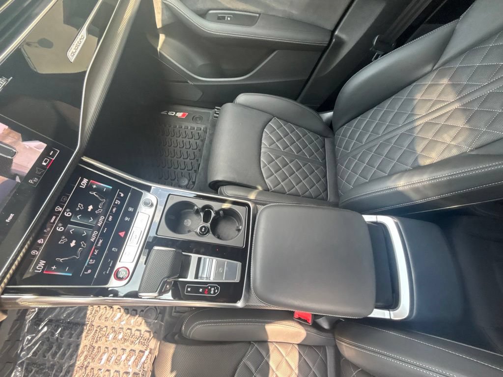 Used 2025 Audi SQ7 Prestige AWD/4WD image 14