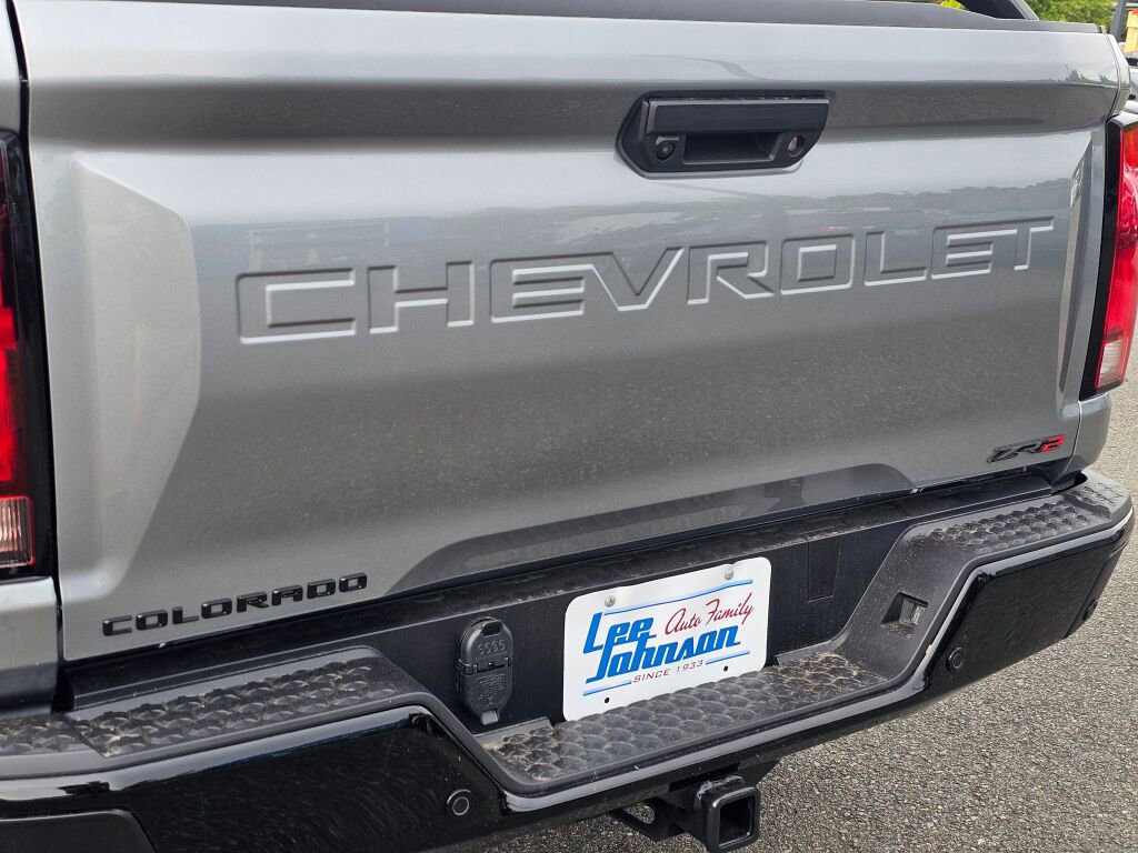 New 2026 Chevrolet Colorado ZR2 w/ Midnight Edition AWD/4WD image 27