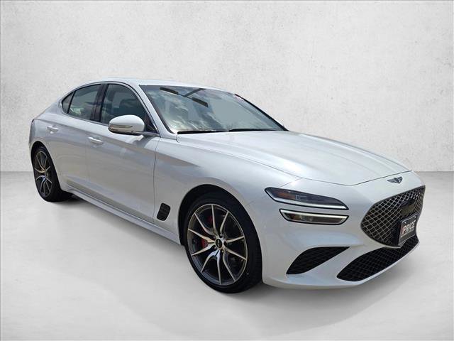 Used 2025 Genesis G70 2.5T image 3