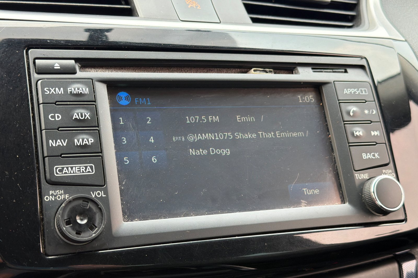 Used 2018 Nissan Sentra SR w/ Technology Package FWD image 18