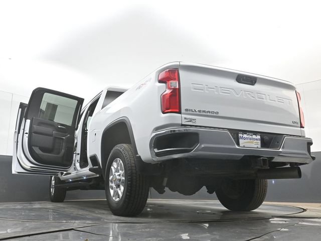 Used 2023 Chevrolet Silverado 2500 LTZ AWD/4WD image 52