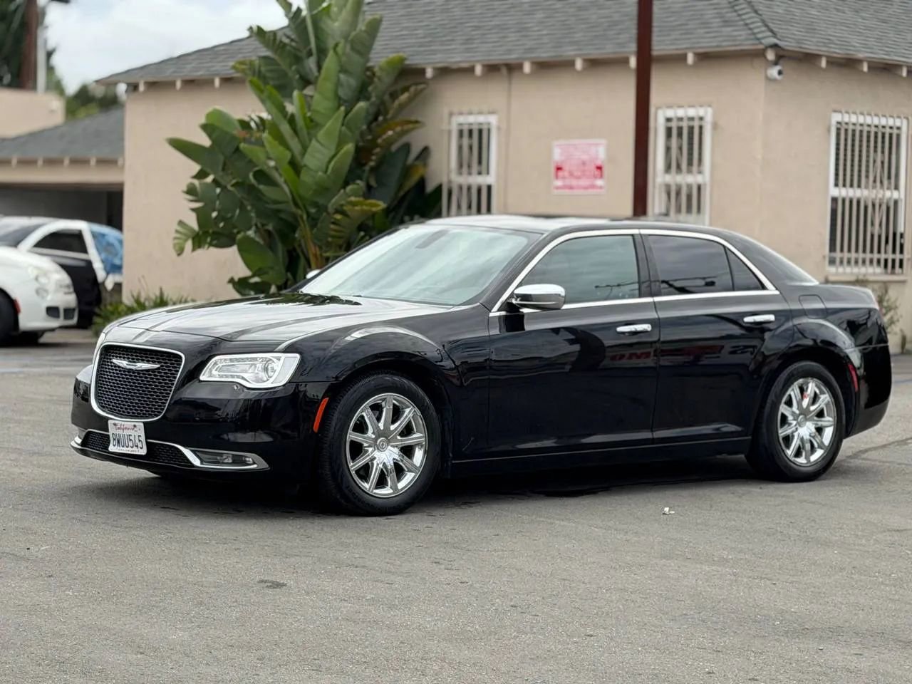 Used 2018 Chrysler 300 Limited RWD image 8
