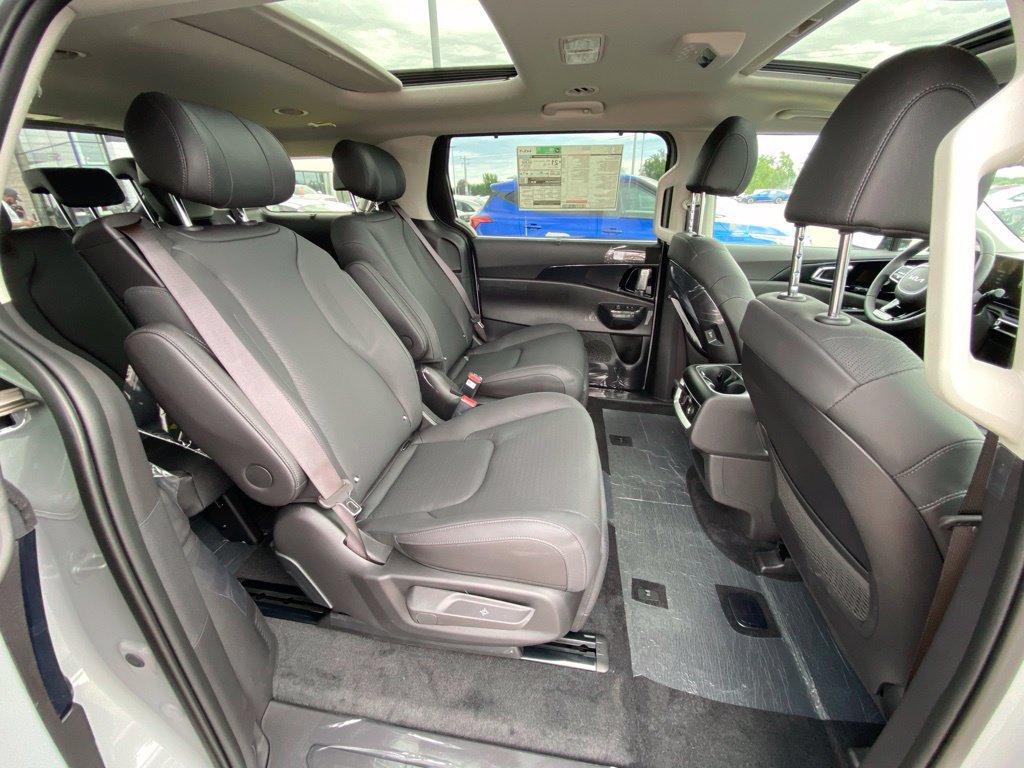 New 2026 Kia Carnival SX Prestige FWD image 27