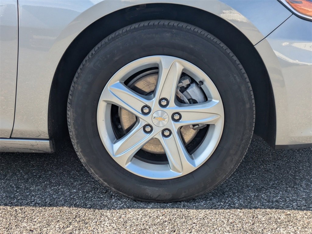 Used 2024 Chevrolet Malibu LT image 11