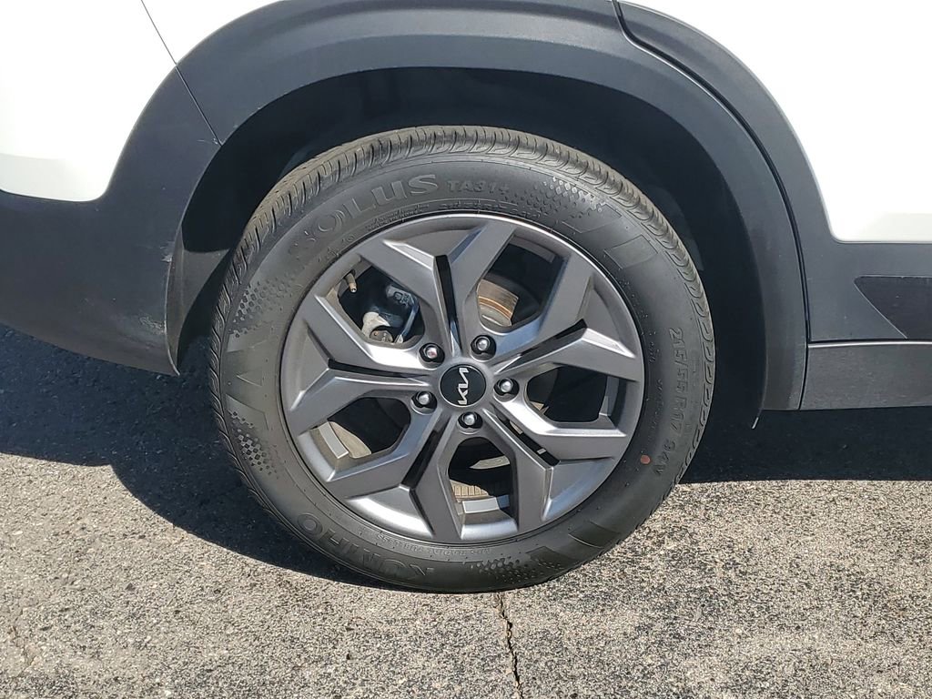 Used 2024 Kia Seltos S image 5