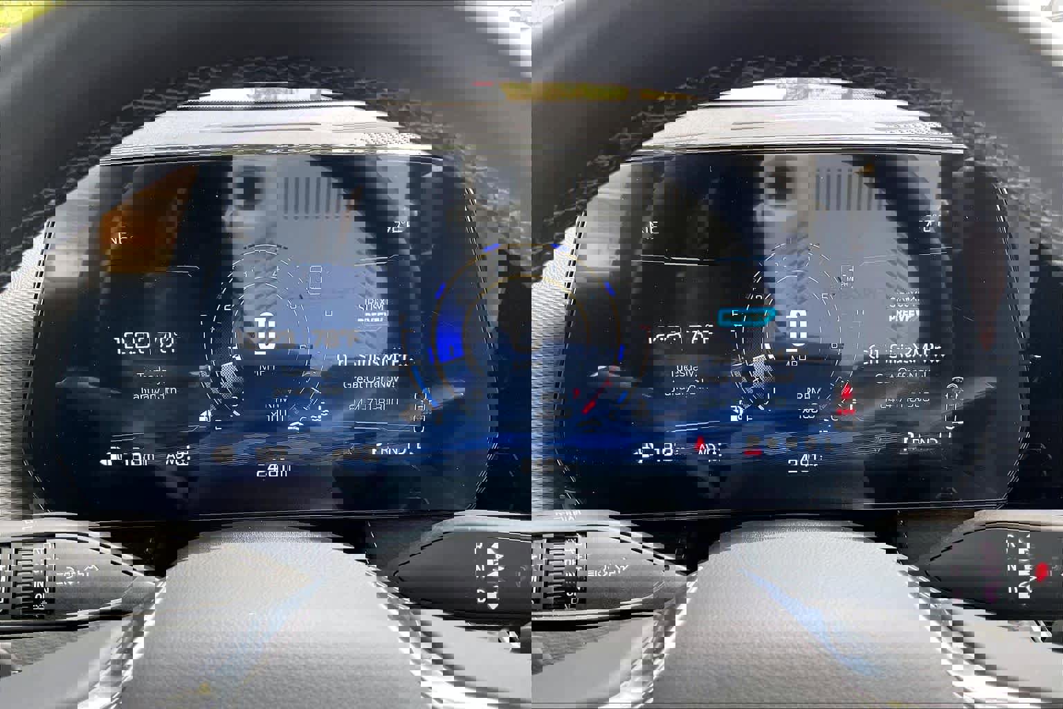 Used 2025 Chevrolet Equinox LT w/ Safety and Technology Package image 19