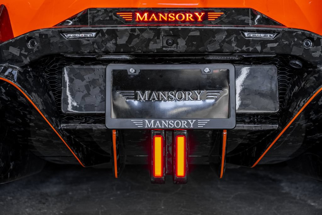Used 2024 Lamborghini Revuelto AWD/4WD image 21