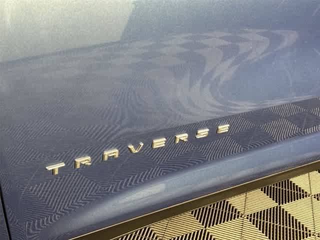 Used 2024 Chevrolet Traverse LT w/ LPO, Floor Liner Package FWD image 10