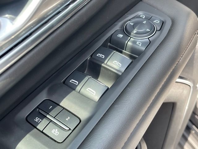 Used 2024 Chevrolet Tahoe High Country w/ Advanced Technology Package image 18