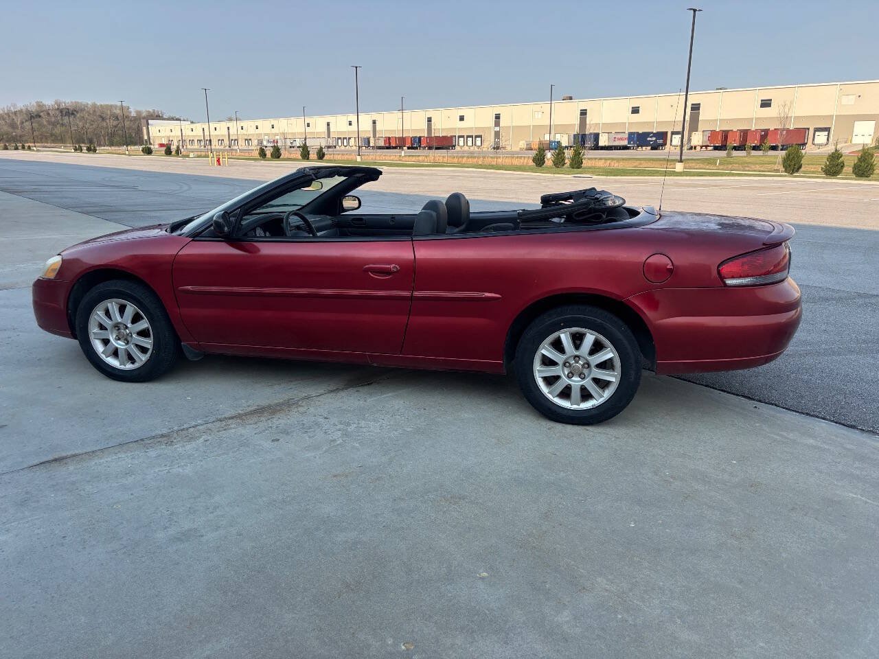 Used 2004 Chrysler Sebring GTC FWD image 10