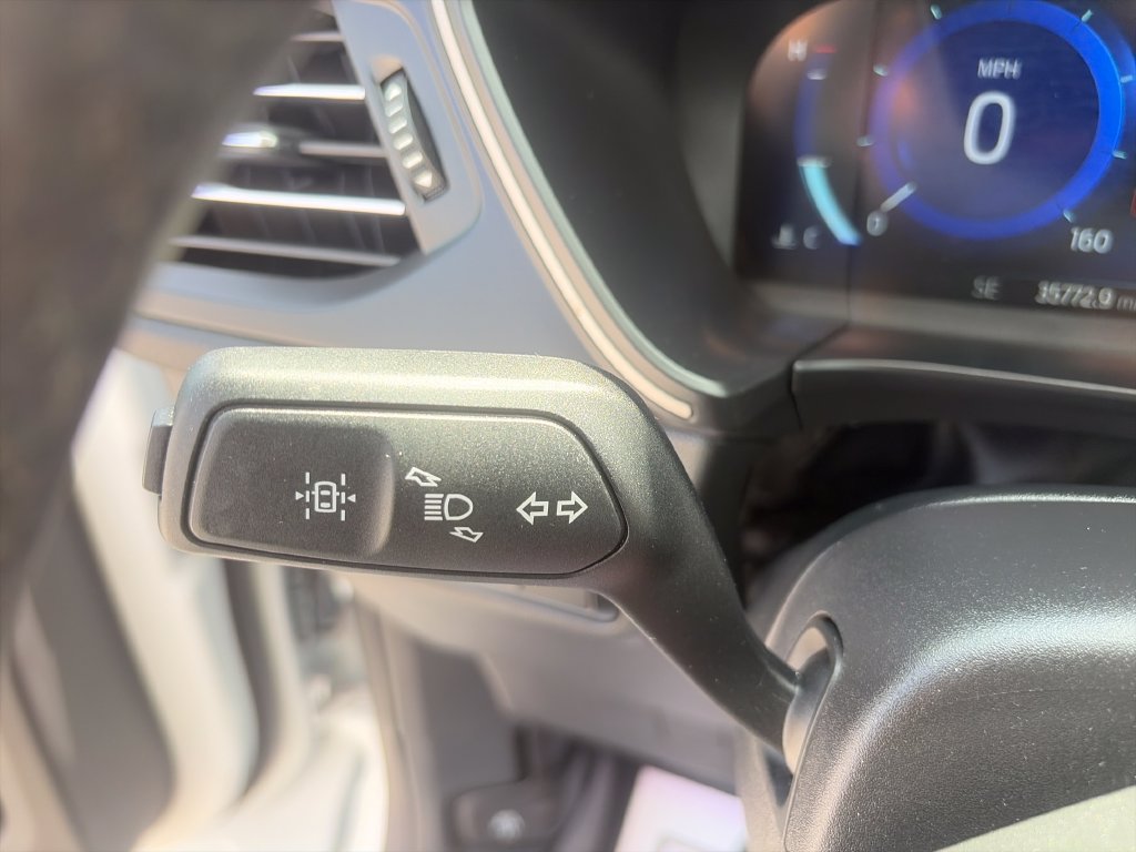 Used 2022 Ford Escape SEL w/ Technology Package FWD image 33