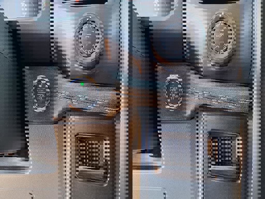 New 2025 Ford F150 Lightning Flash image 12