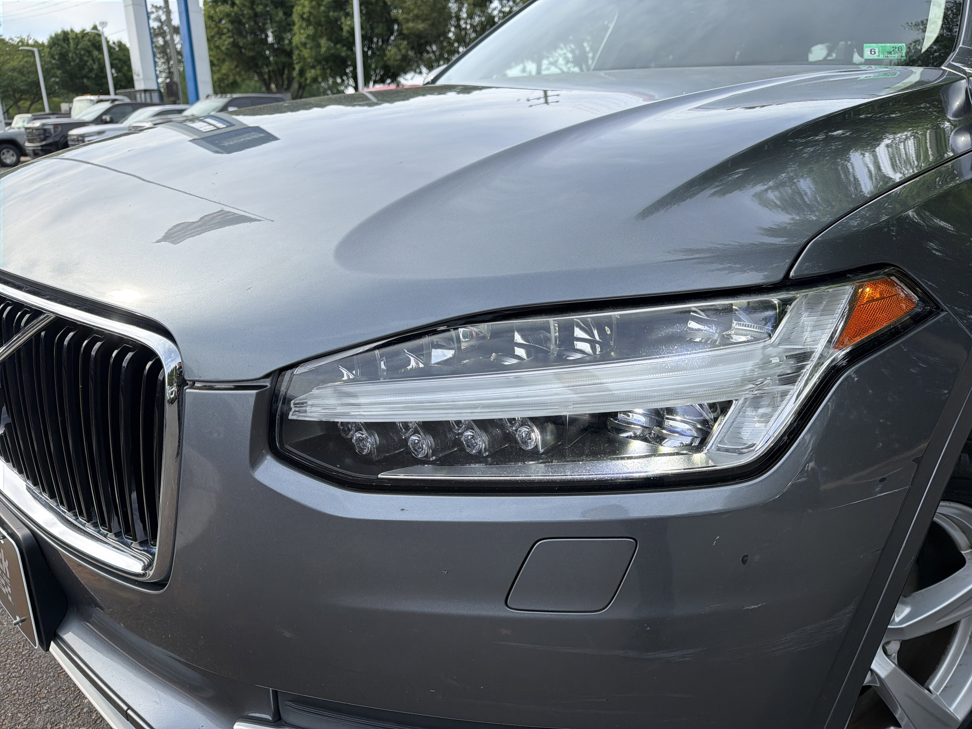 Used 2017 Volvo XC90 T5 Momentum w/ Vision Package image 6