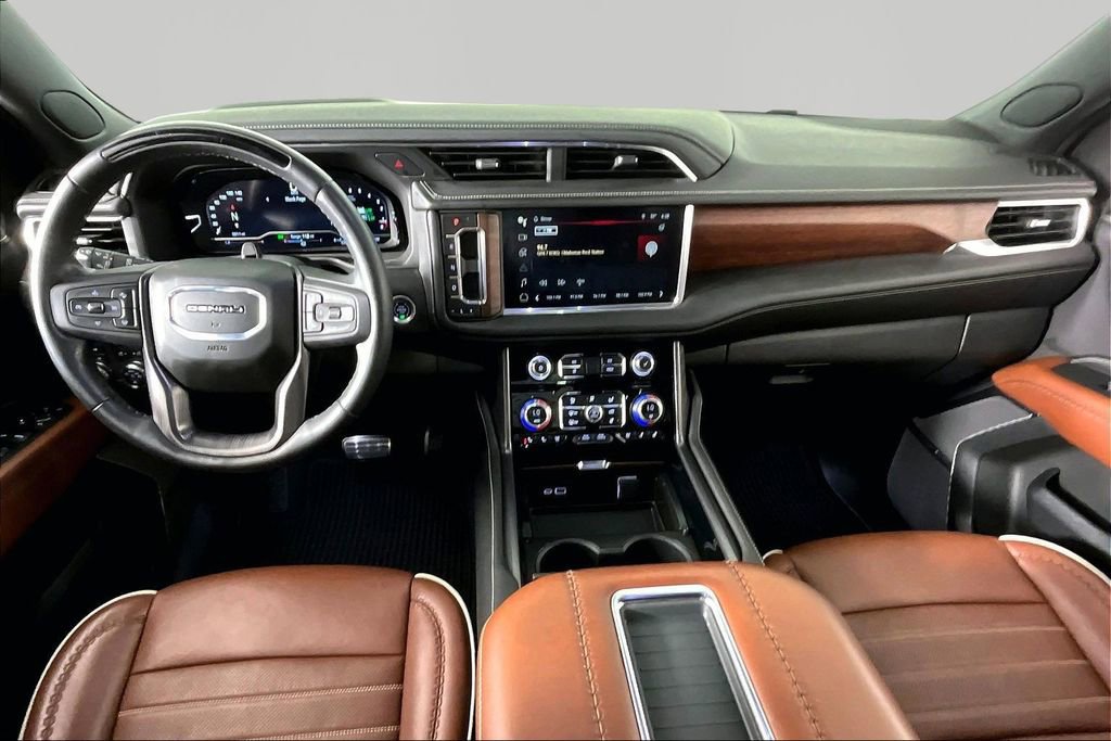 Certified 2024 GMC Yukon Denali Ultimate w/ LPO, Illumination Package AWD/4WD image 7