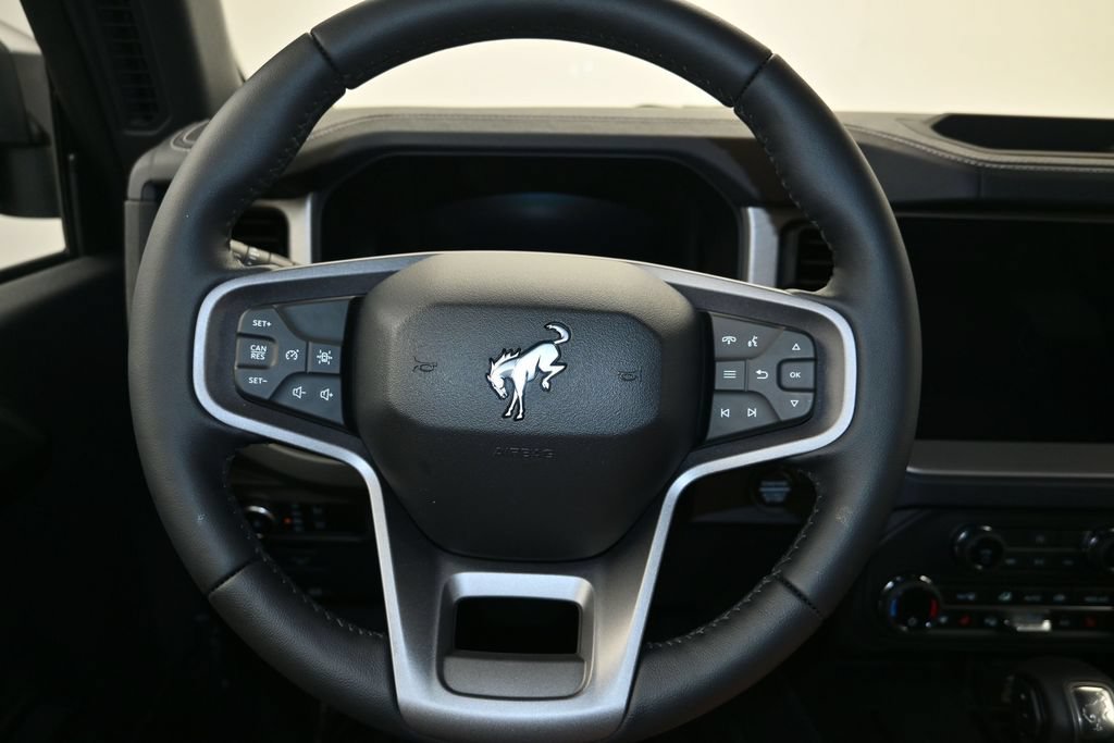 New 2026 Ford Bronco Outer Banks AWD/4WD image 13