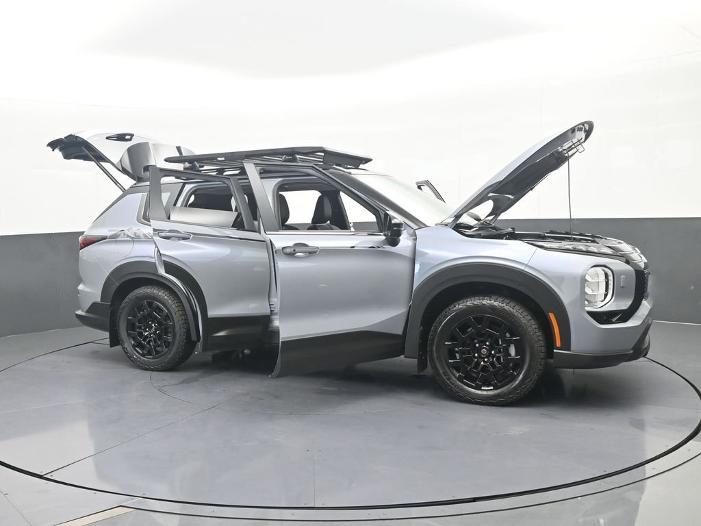 New 2025 Mitsubishi Outlander AWD image 87