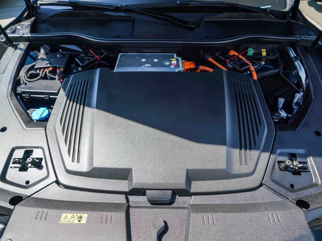 Used 2023 Audi e-tron Premium Plus AWD/4WD image 22