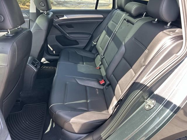 Used 2018 Volkswagen Golf SE FWD image 21