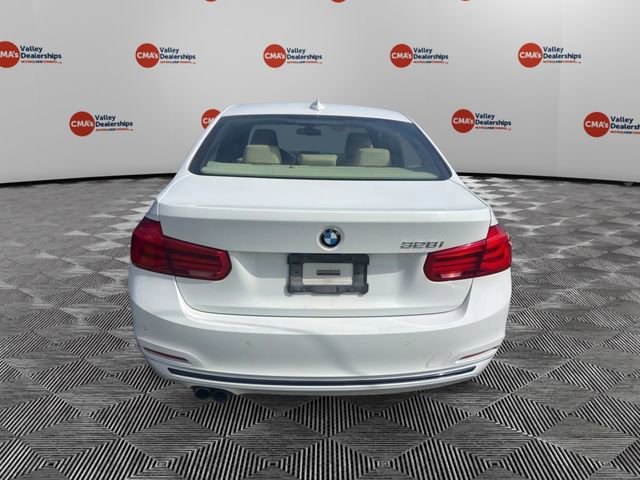 Used 2016 BMW 328i Sedan image 3