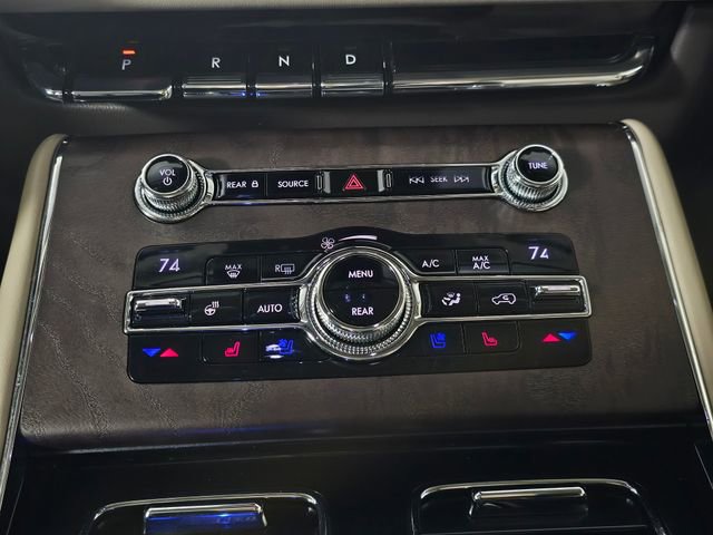 Used 2020 Lincoln Aviator Reserve w/ Equipment Group 201A image 34