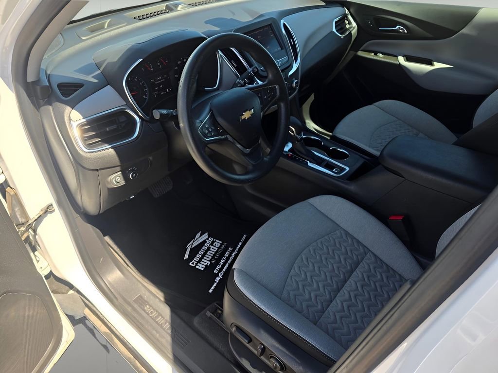 Used 2023 Chevrolet Equinox LS image 15