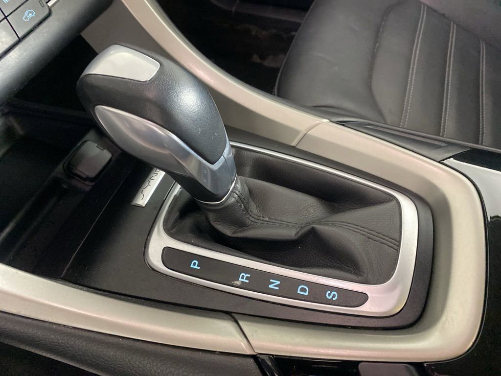 Used 2016 Ford Fusion SE w/ Equipment Group 202A image 6