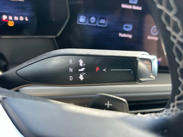 Used 2025 Chevrolet Traverse LT image 26