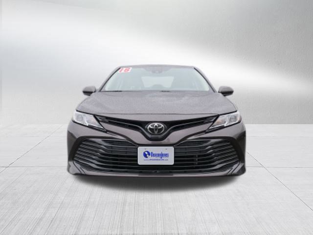 Used 2018 Toyota Camry LE image 8