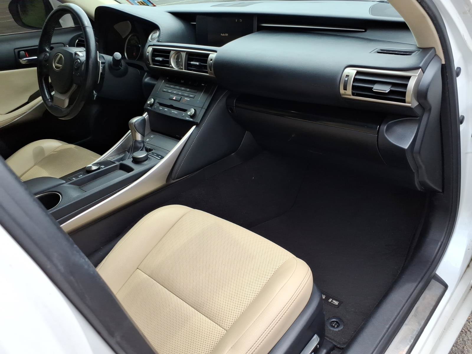 Used 2016 Lexus IS 300 AWD w/ Premium Package image 11
