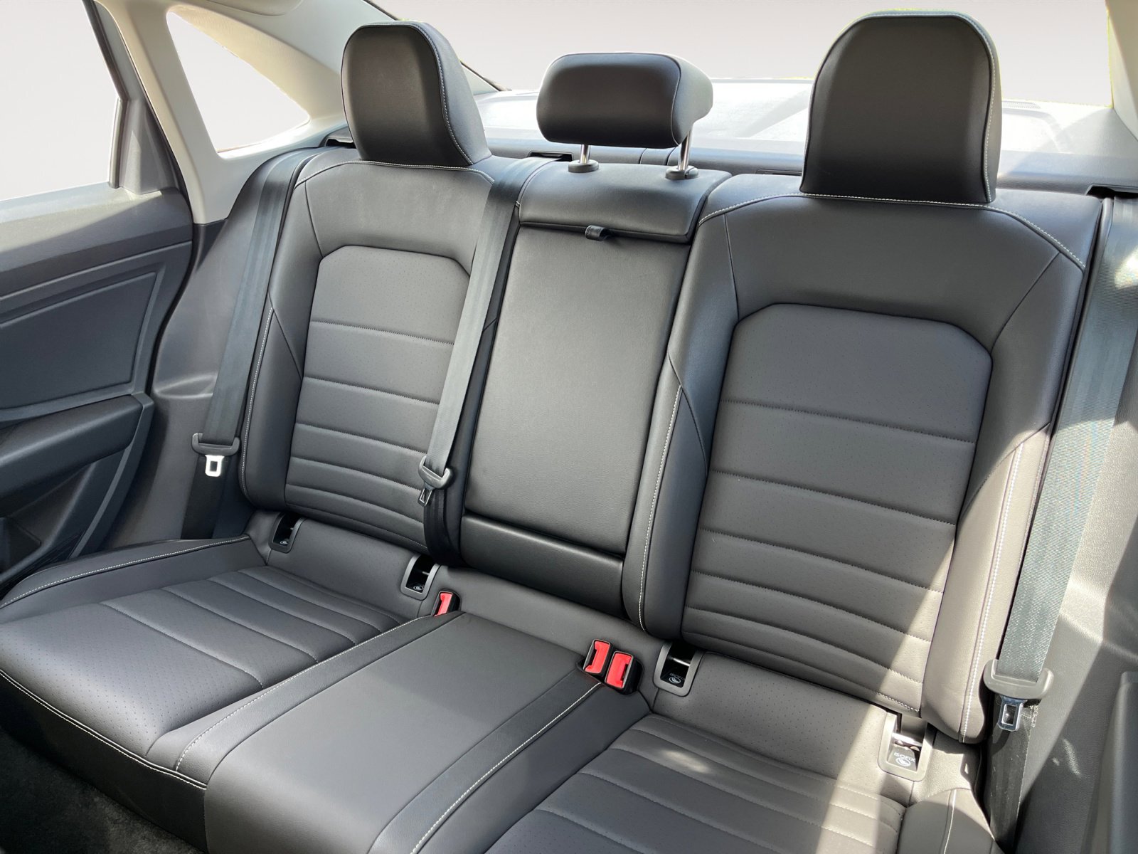 Used 2024 Volkswagen Jetta SE image 21