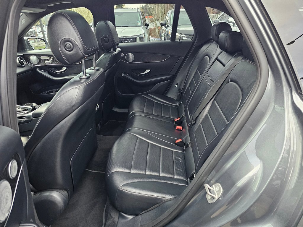 Used 2018 Mercedes-Benz GLC 300 4MATIC image 23
