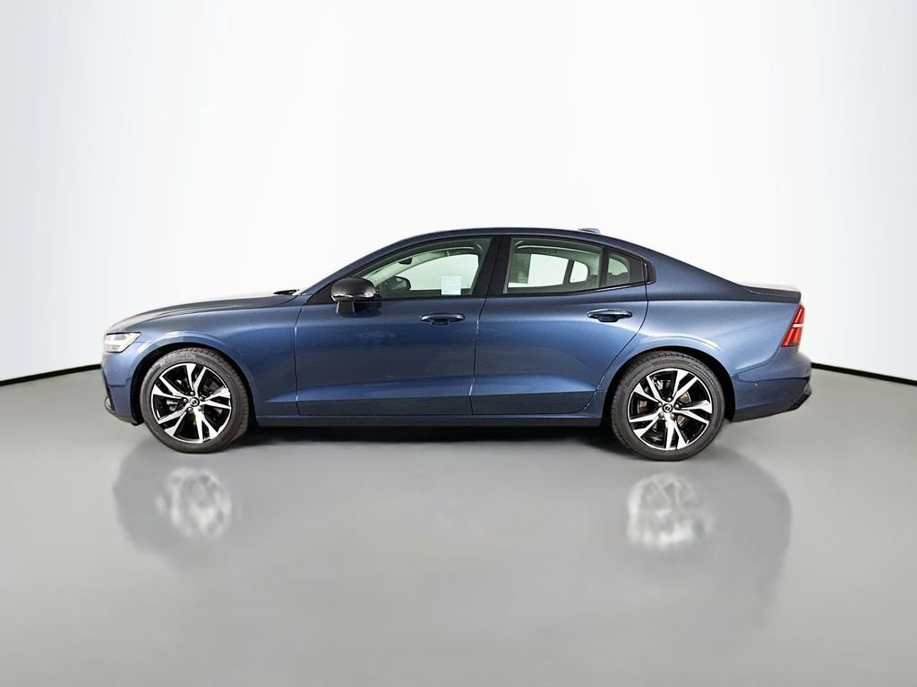 Used 2025 Volvo S60 B5 Plus AWD/4WD image 4