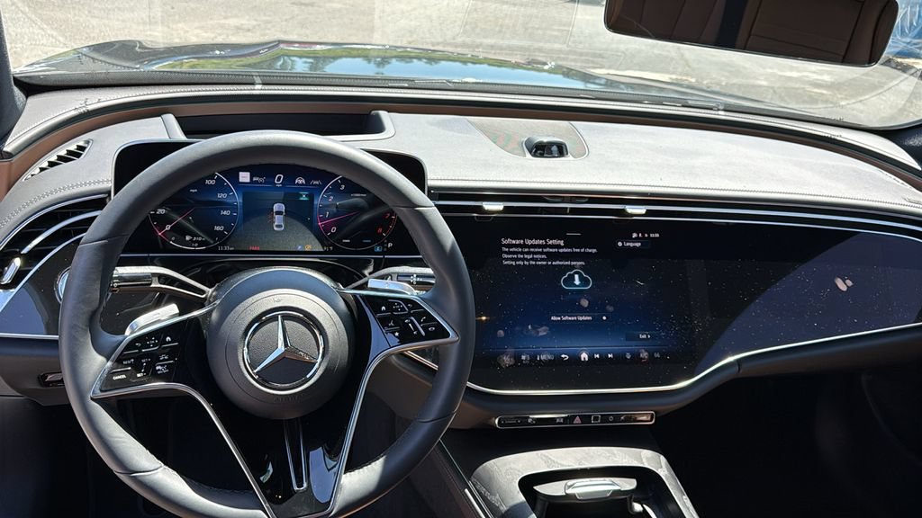 Certified 2026 Mercedes-Benz E 350 4MATIC Sedan image 24