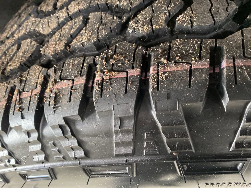 Used 2023 Chevrolet Traverse LT w/ Midnight/Sport Edition image 13