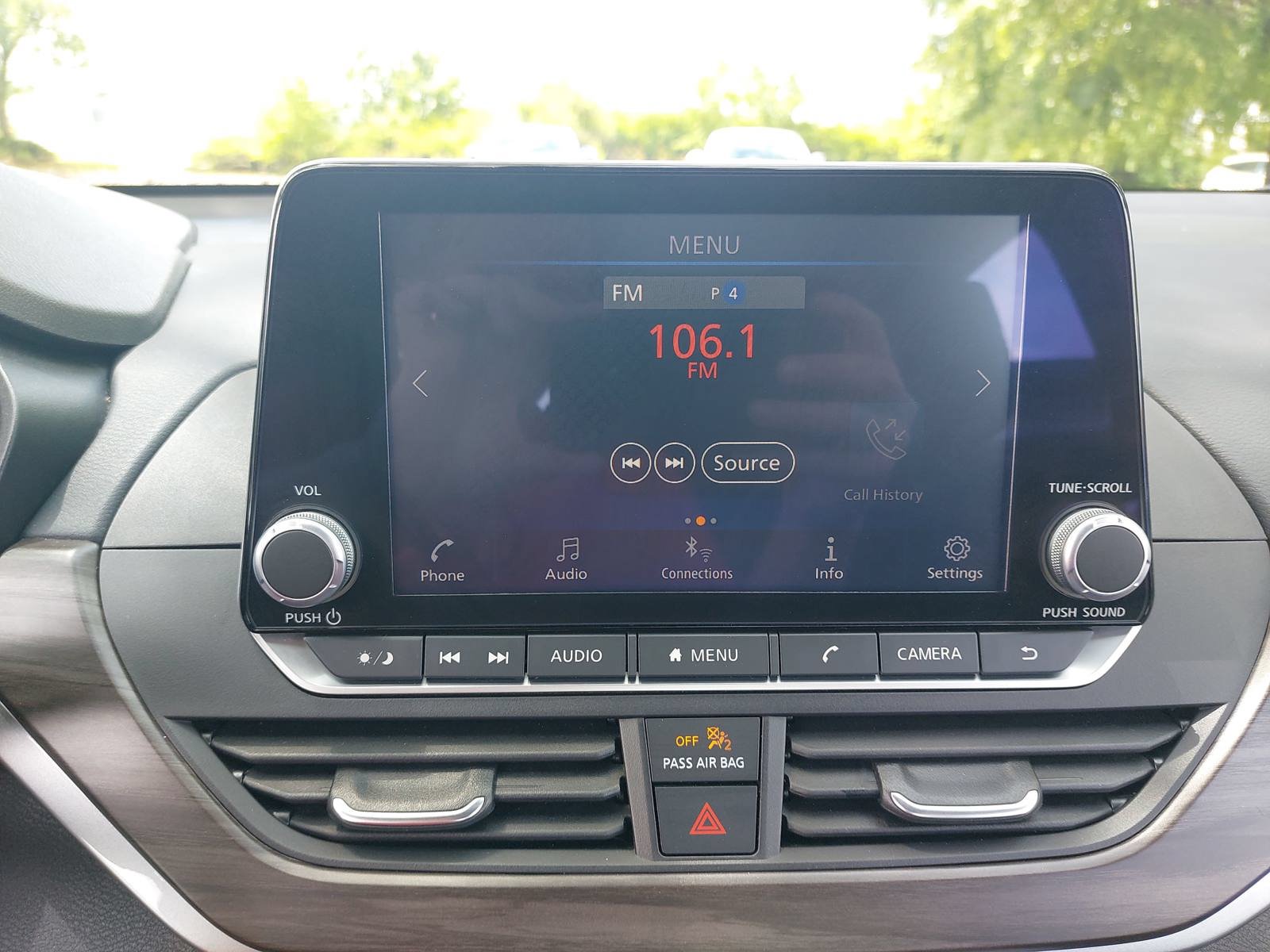Used 2025 Nissan Altima 2.5 SV FWD image 23