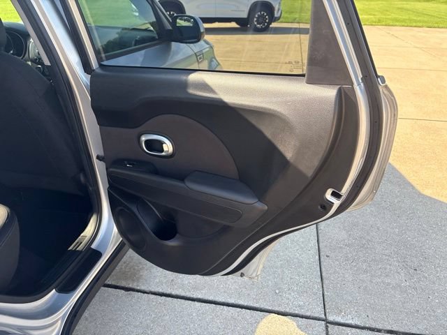 Used 2019 Kia Soul FWD image 18