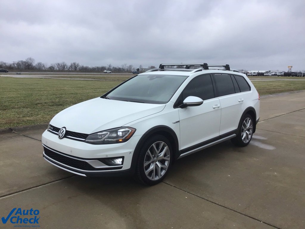 Used 2019 Volkswagen Golf Alltrack image 7