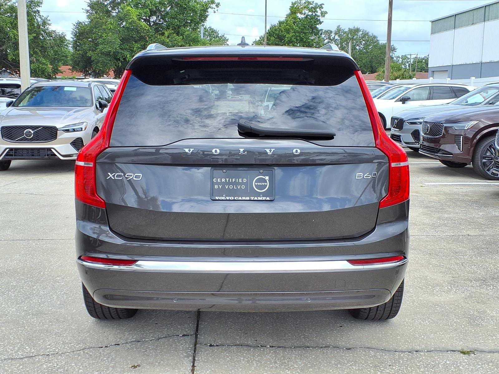 Certified 2023 Volvo XC90 B6 Ultimate w/ Protection Package Premier AWD/4WD image 6