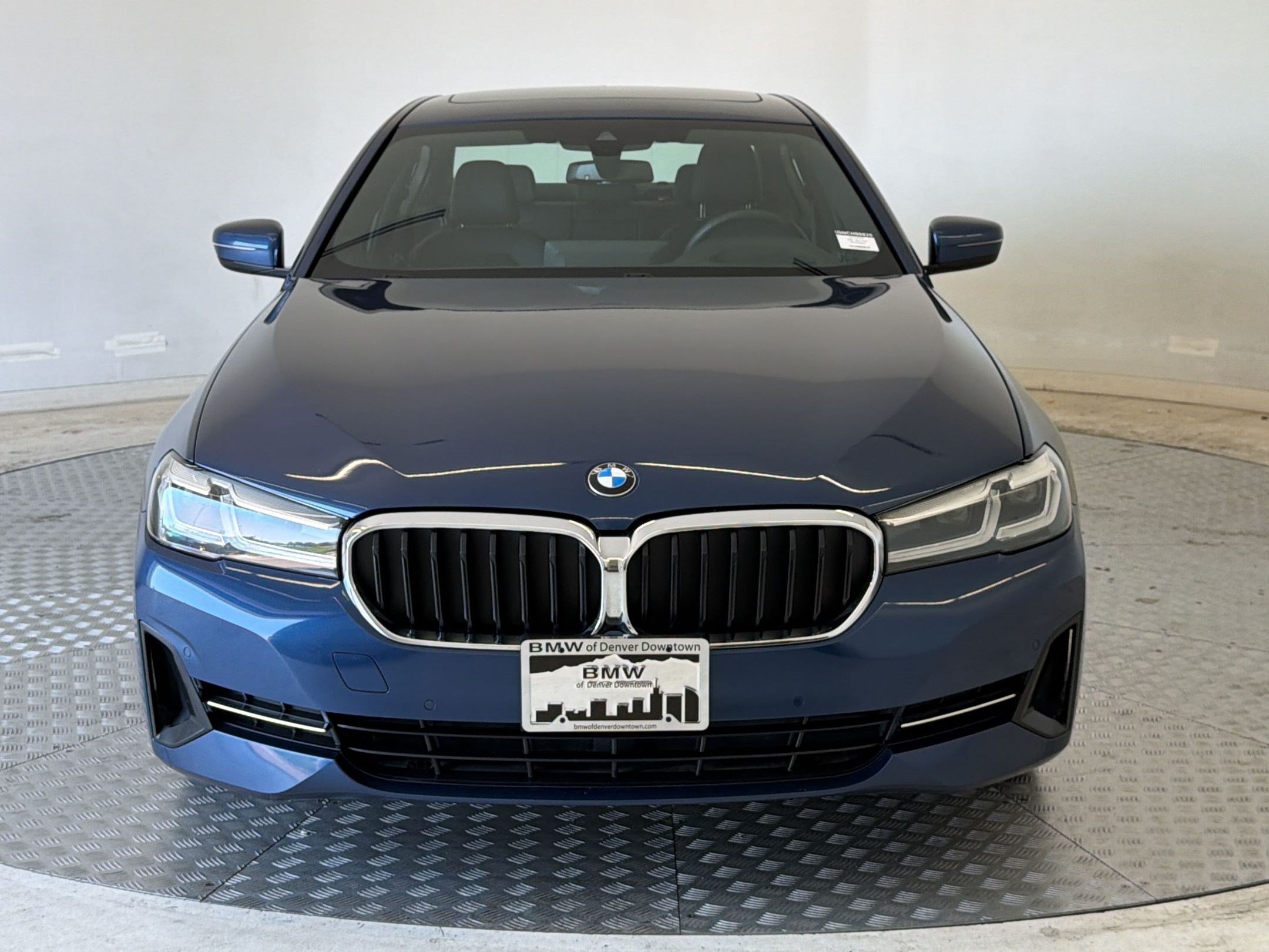 Used 2022 BMW 530i xDrive w/ Premium Package AWD/4WD image 6