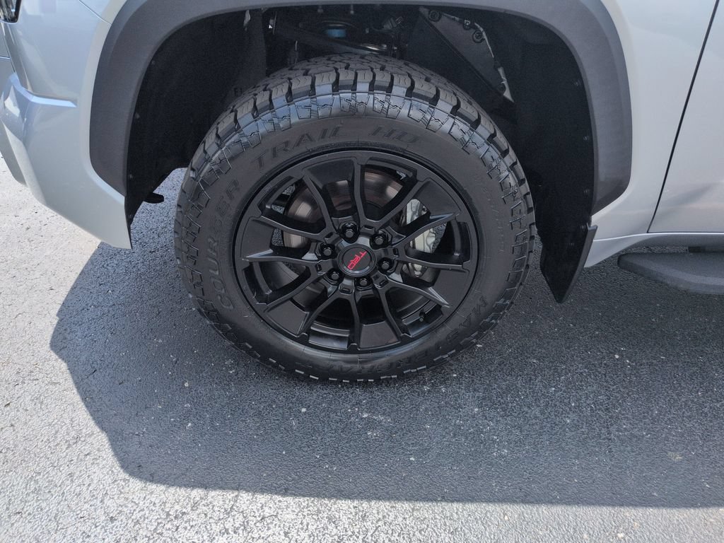 Used 2024 Toyota Tundra Limited w/ TRD Off-Road Package AWD/4WD image 27