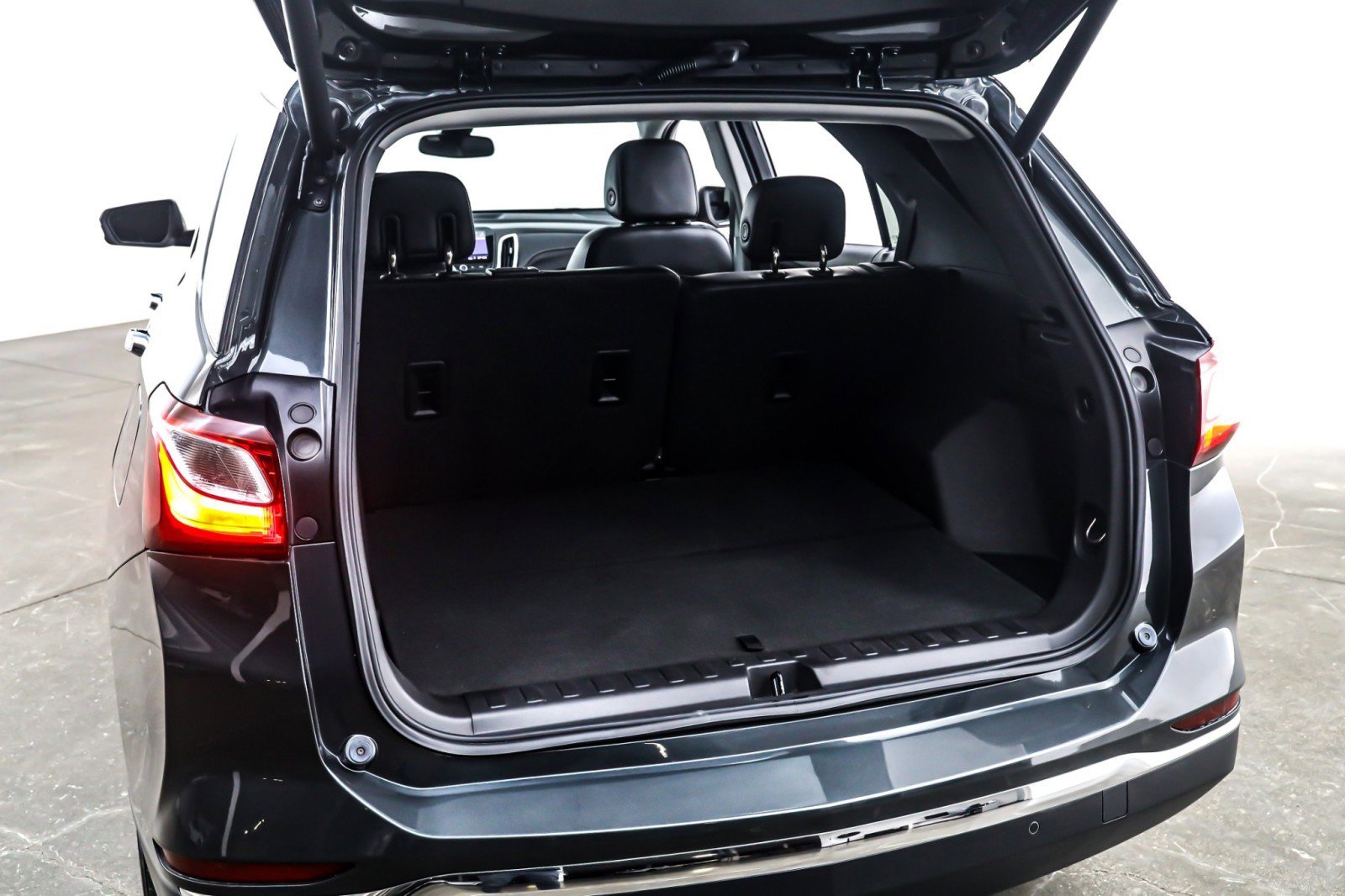 Used 2020 Chevrolet Equinox Premier image 21