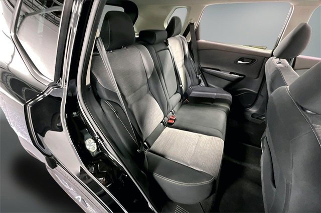 Used 2023 Nissan Rogue SV image 24