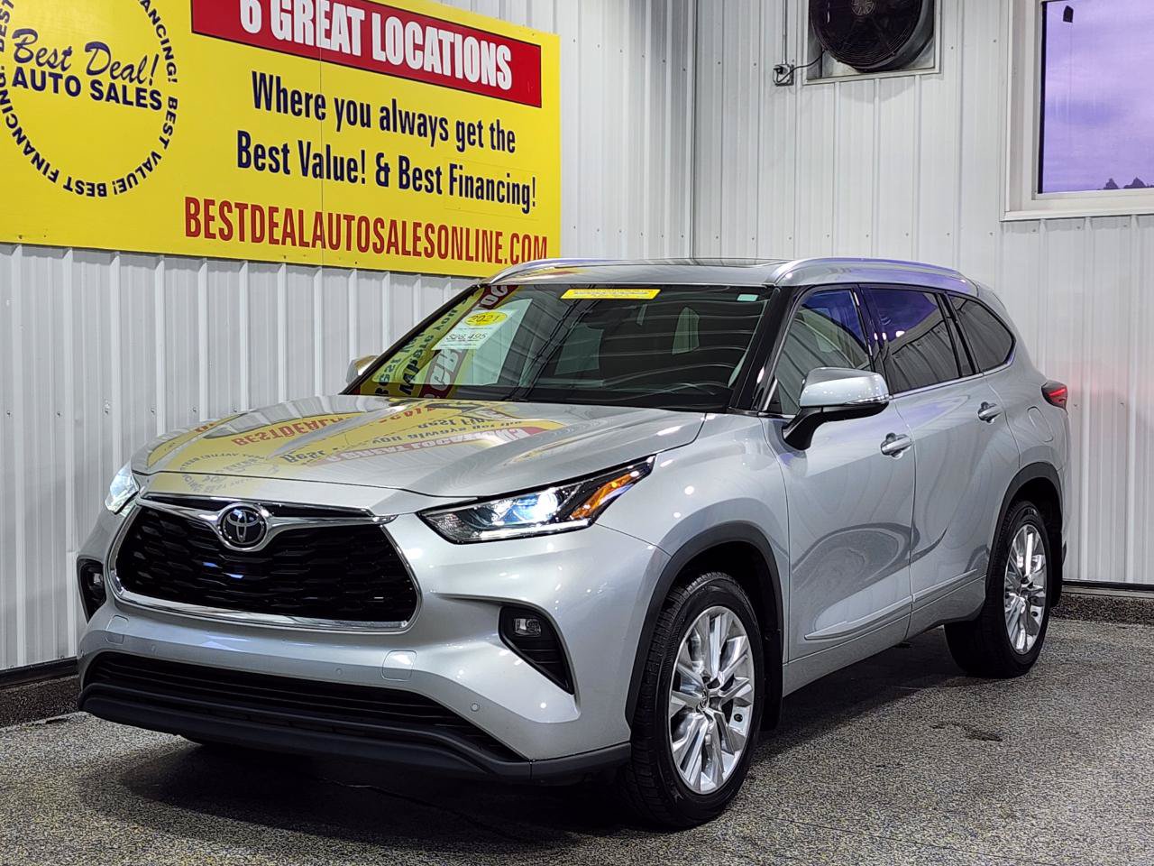 Used 2021 Toyota Highlander Limited AWD/4WD image 2
