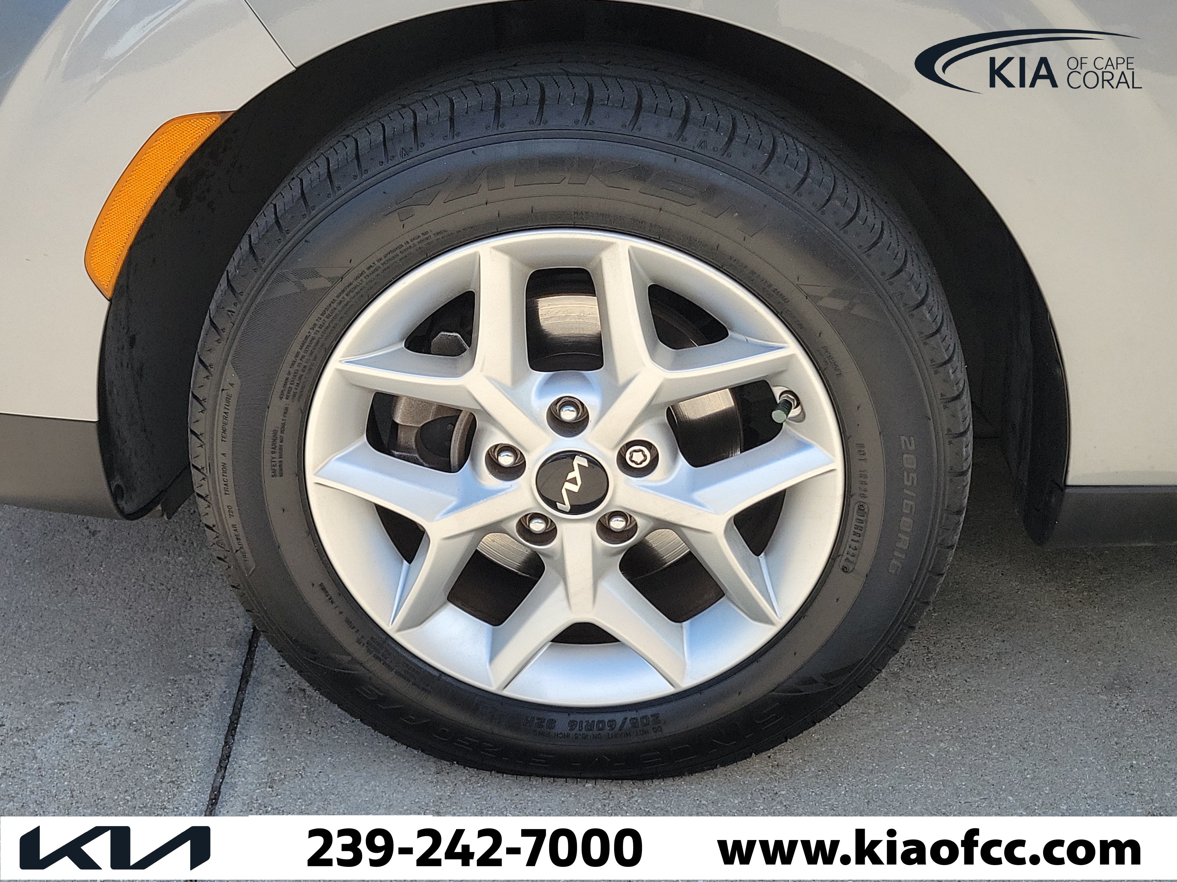 Used 2022 Kia Soul LX w/ Technology Package FWD image 6